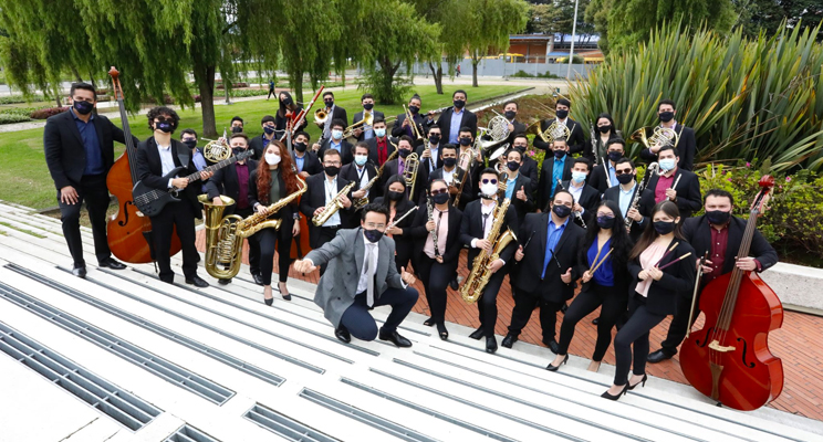 En la foto el grupo que conforma la Orquesta Filarmónica Juvenil de Bogotá.
