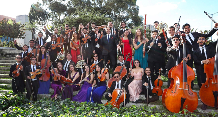 Orquesta Filarmónica Juvenil de Bogotá en el parque